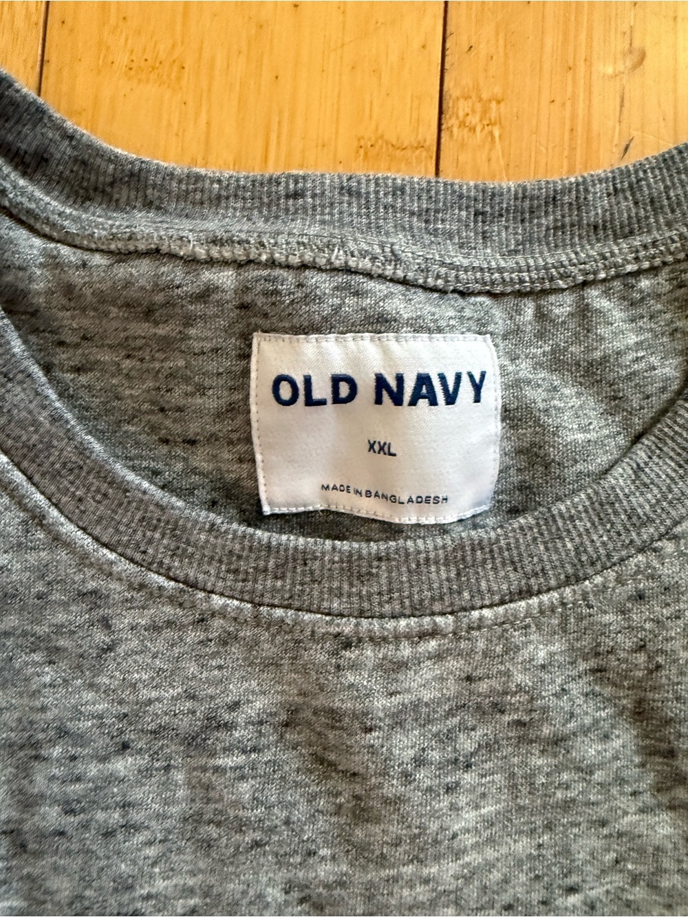 Old Navy Men's Gray Heather Crewneck Sweatshirt - Picture 2 of 3